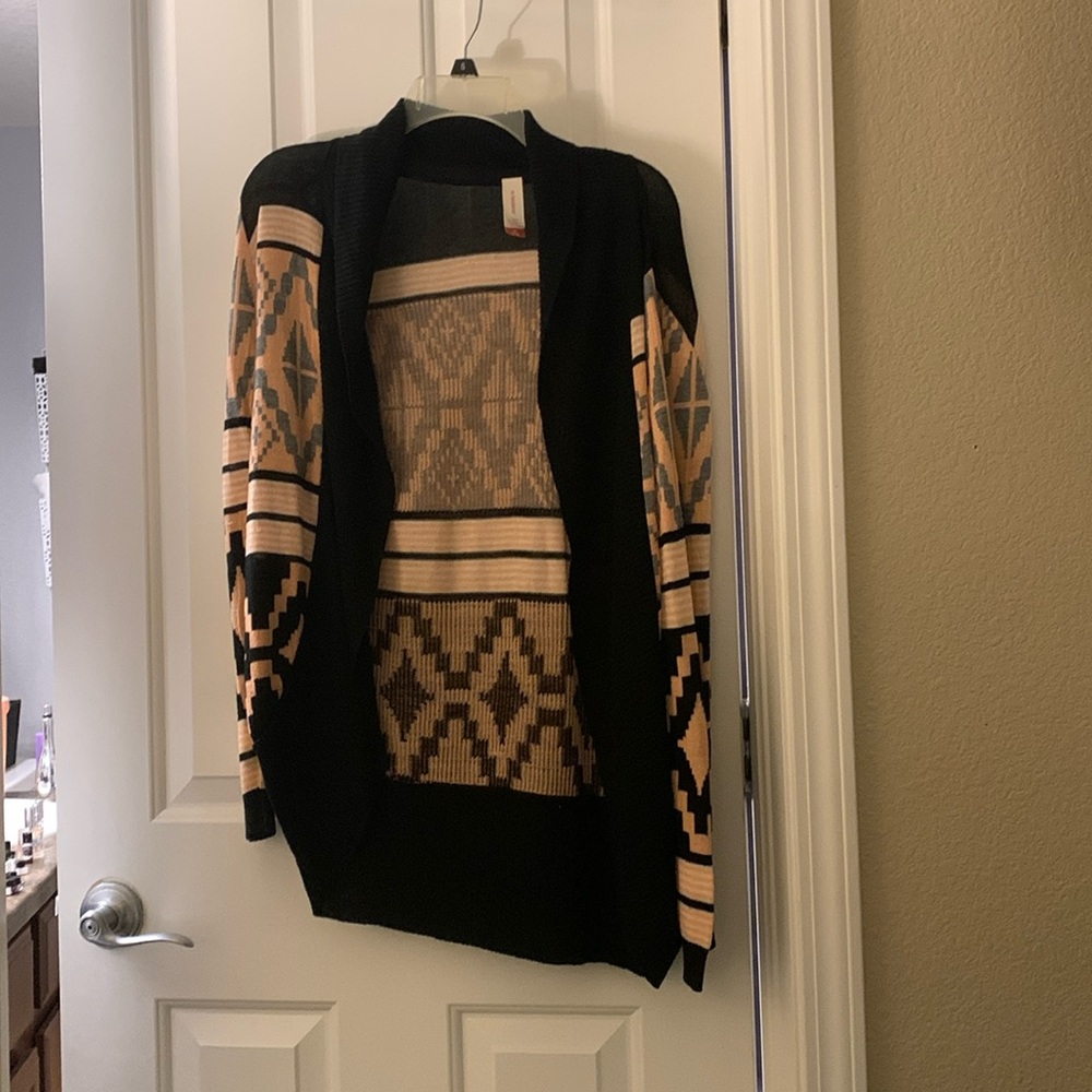 Pink and black printed cardigan M